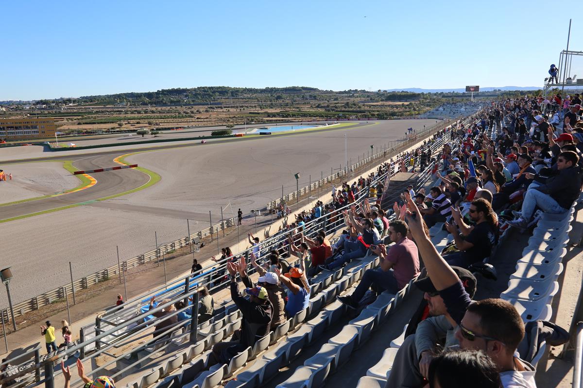 Tribuna Roja Superior